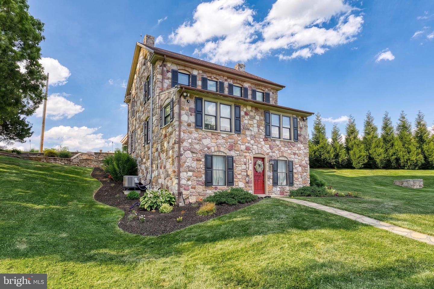 2415 Clearview Lane, Spring Grove, PA 17362 — photo 3