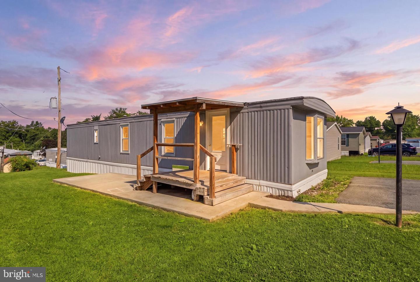 40 Walmar Mnr — photo