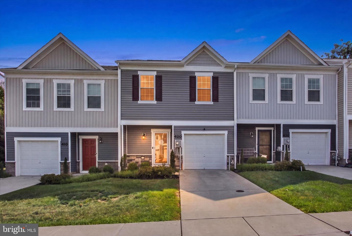 420 Maple Run Dr — photo