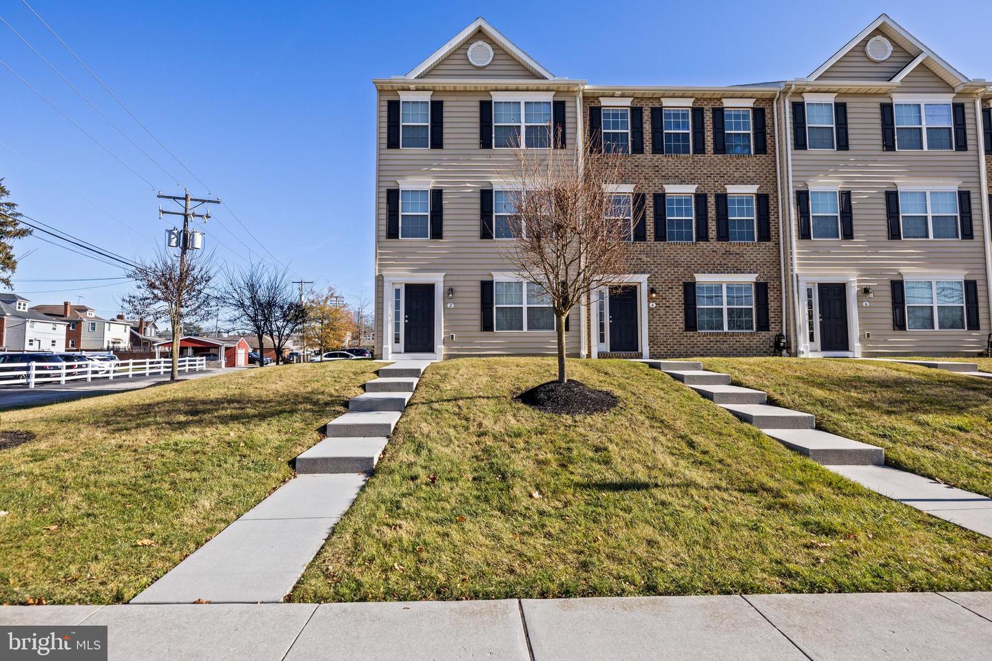45 Nittany Court — photo