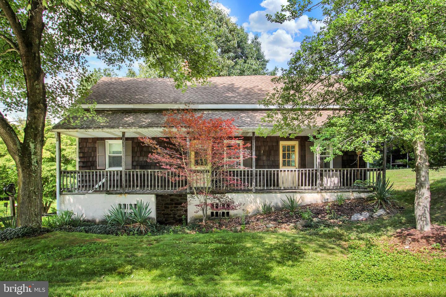 886 Menges Mills Road, Spring Grove, PA 17362 — photo 2