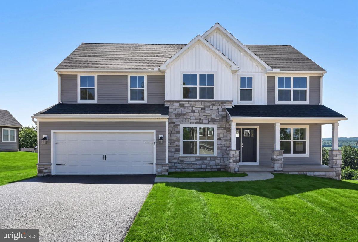 321 Greenwood Road, Spring Grove, PA 17362