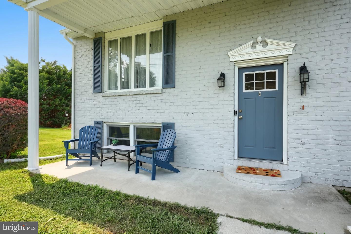1624 Haar Road, Spring Grove, PA 17362 — photo 2