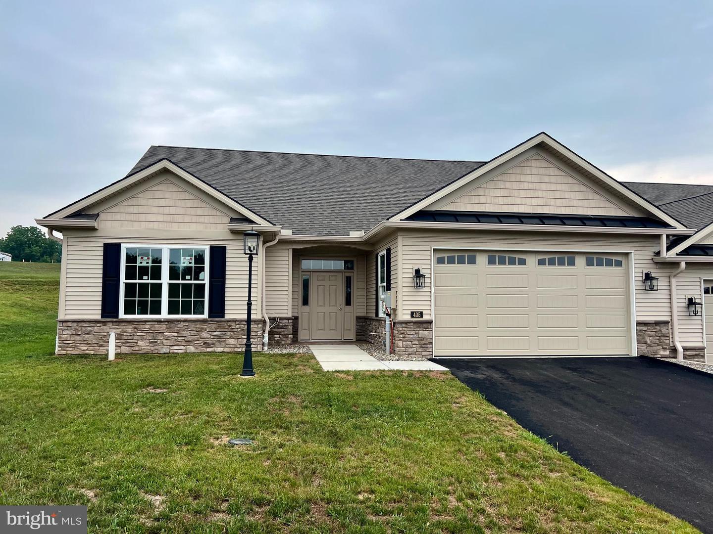405 Ledge Rock Dr #26 — photo