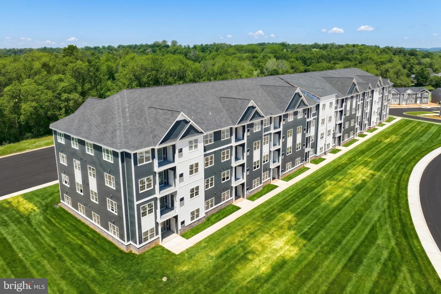 157 Spanglers Mill Rd #24-101 — photo