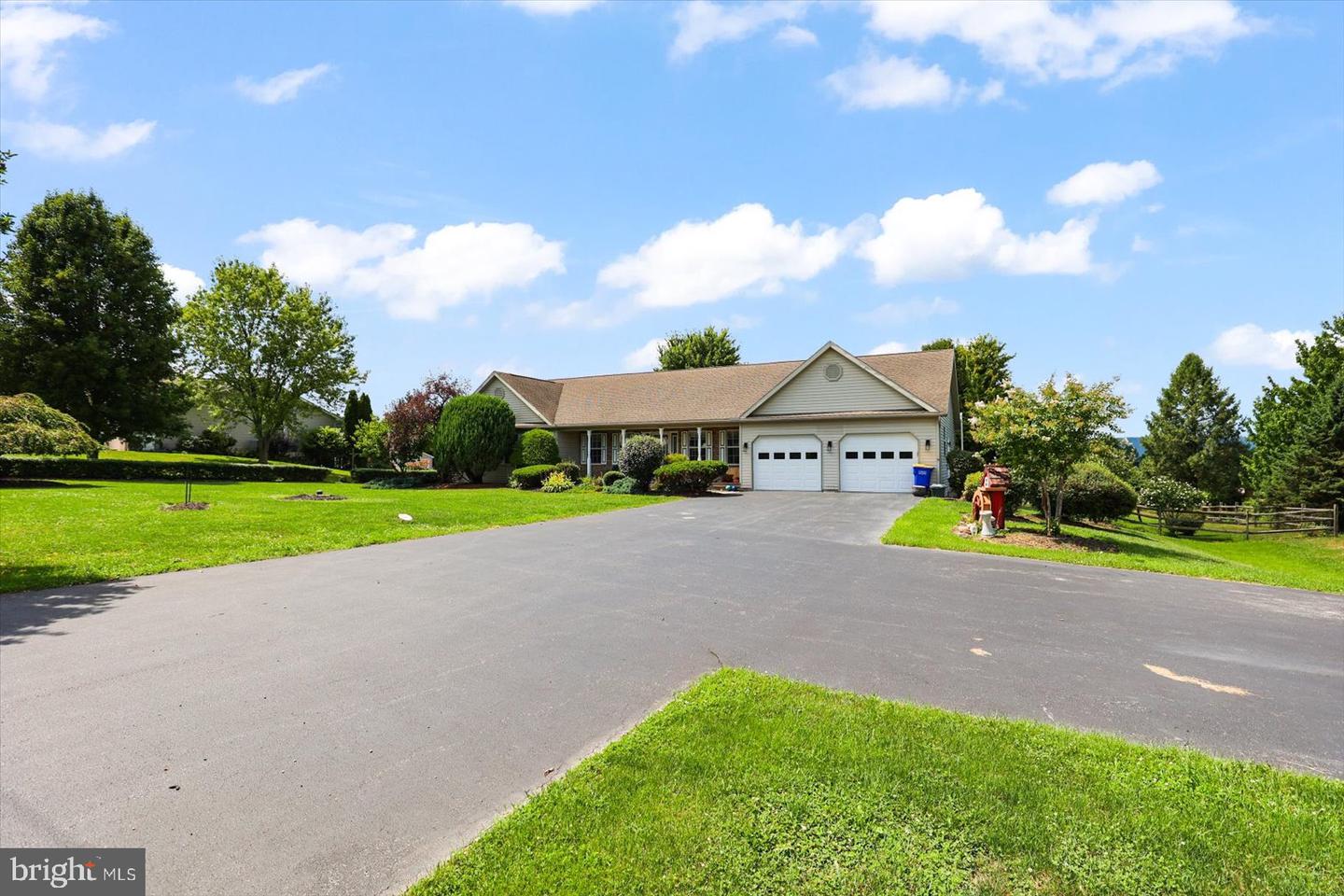 6467 Pamadeva Road, Hanover, PA 17331 — photo 2