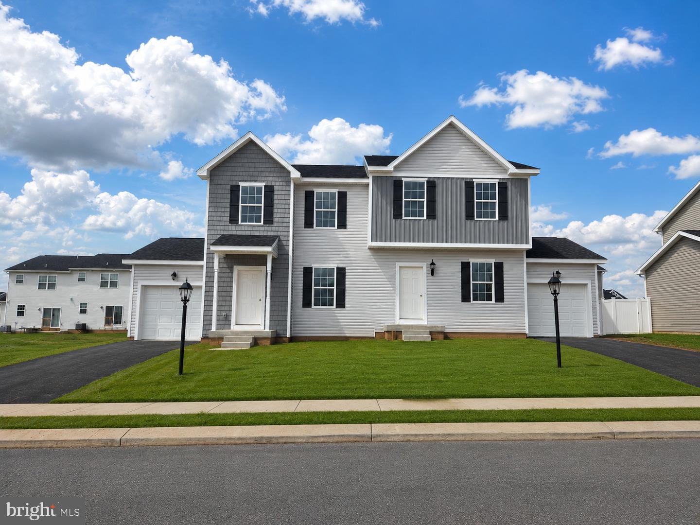 3815 Castle Dr #Lot 207 — photo