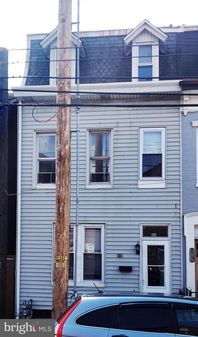 608 E Philadelphia St — photo