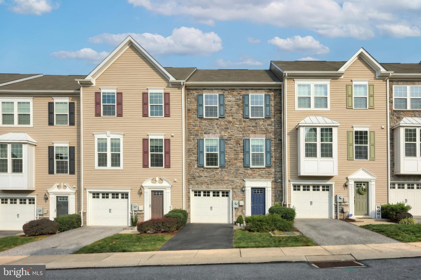 915 Brechin Ln #46 — photo