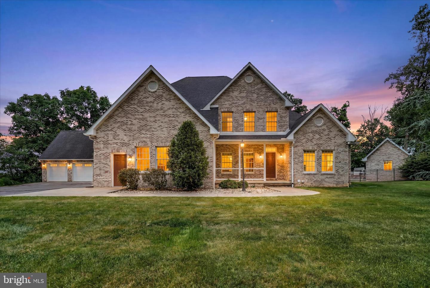 4440 Beards School Road, Spring Grove, PA 17362