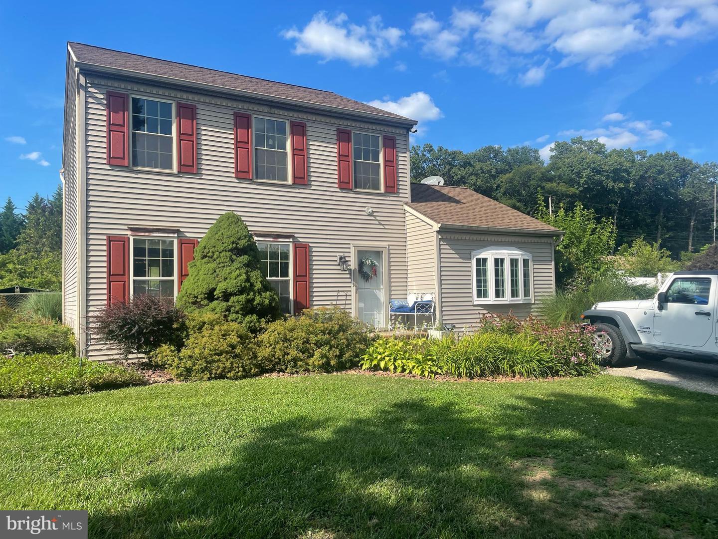 111 Morningside Dr — photo