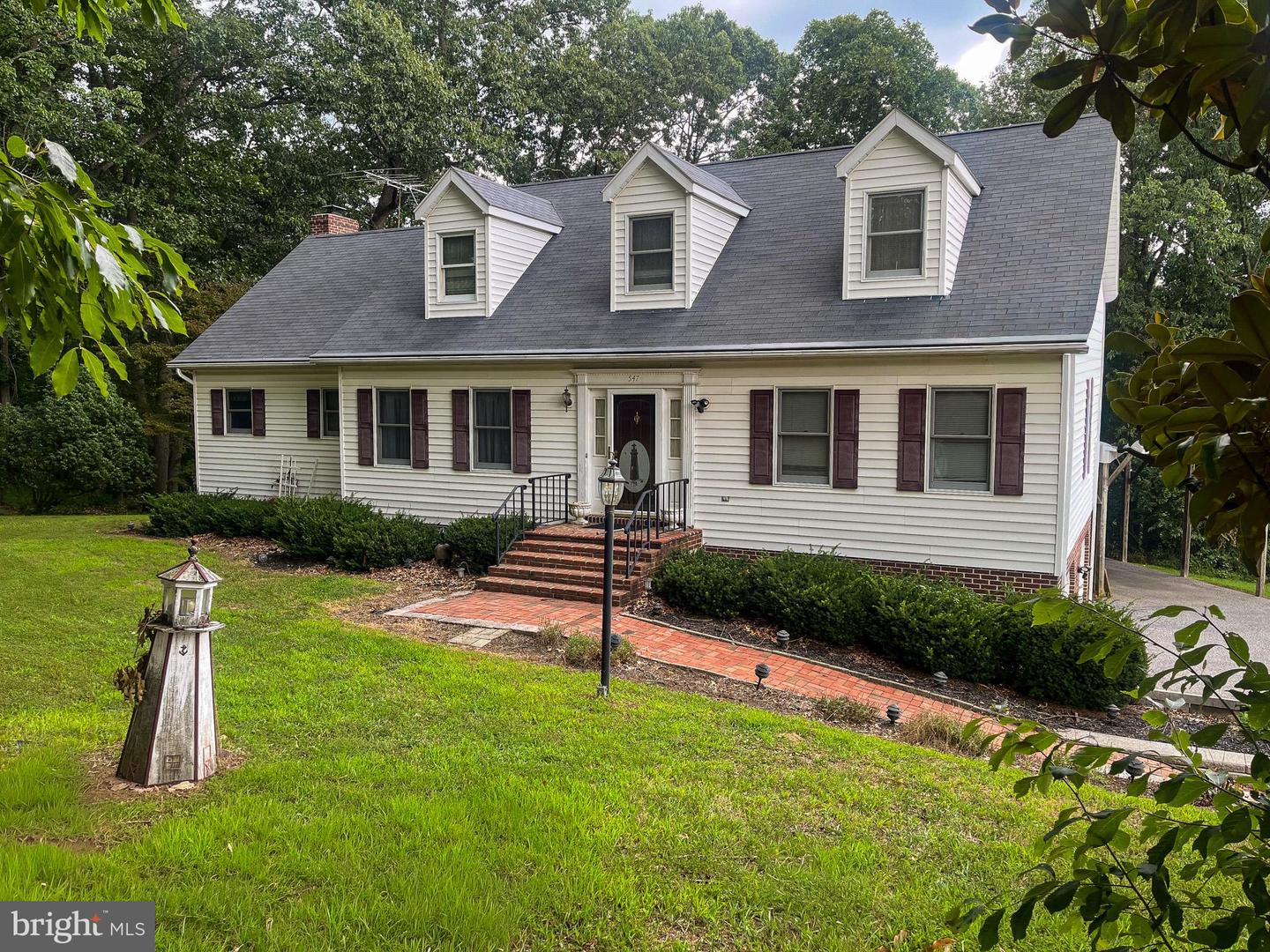 547 Heffner Rd — photo