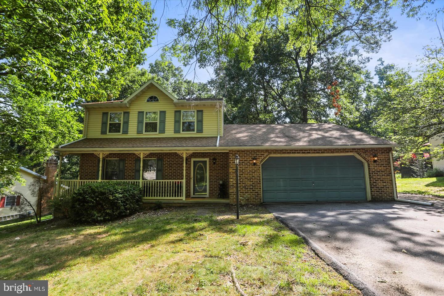 141 Oak Hills Dr — photo