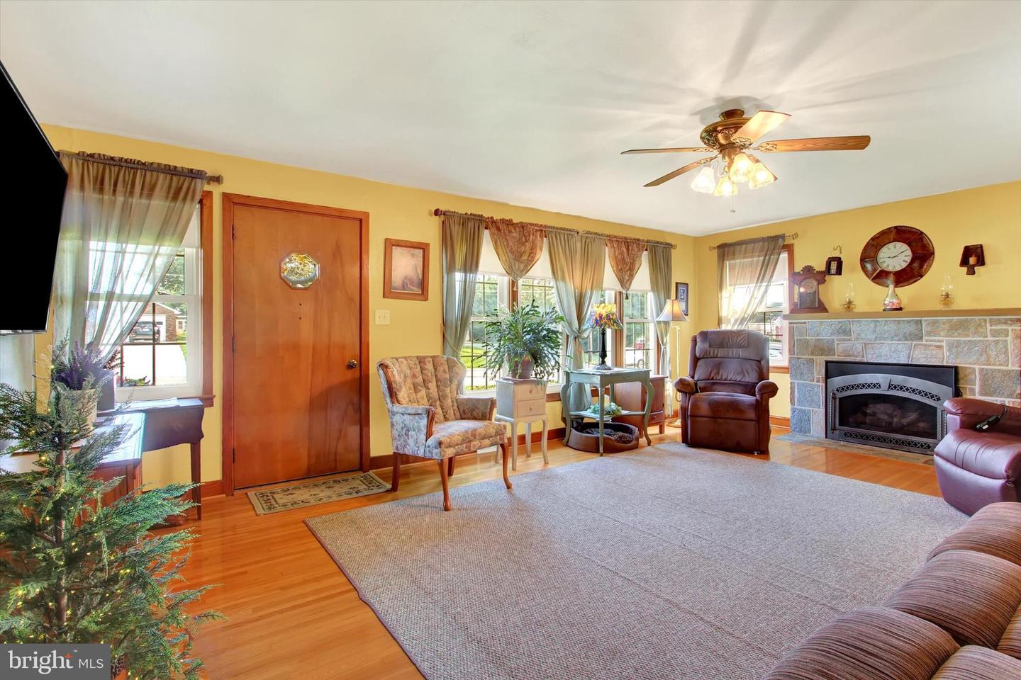 4024 Grandview Road, Hanover, PA 17331 — photo 2