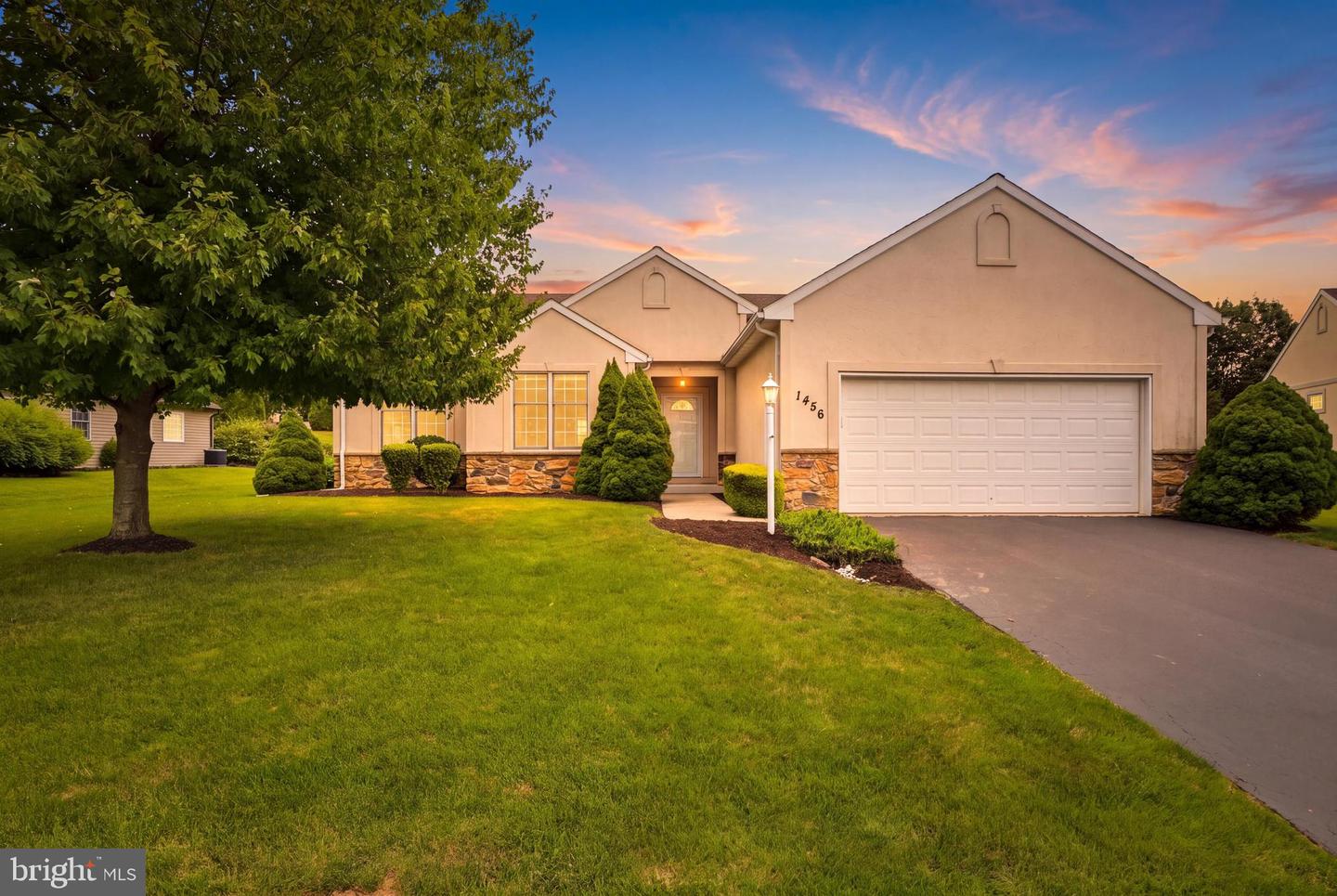 1456 Wheatfield Dr — photo
