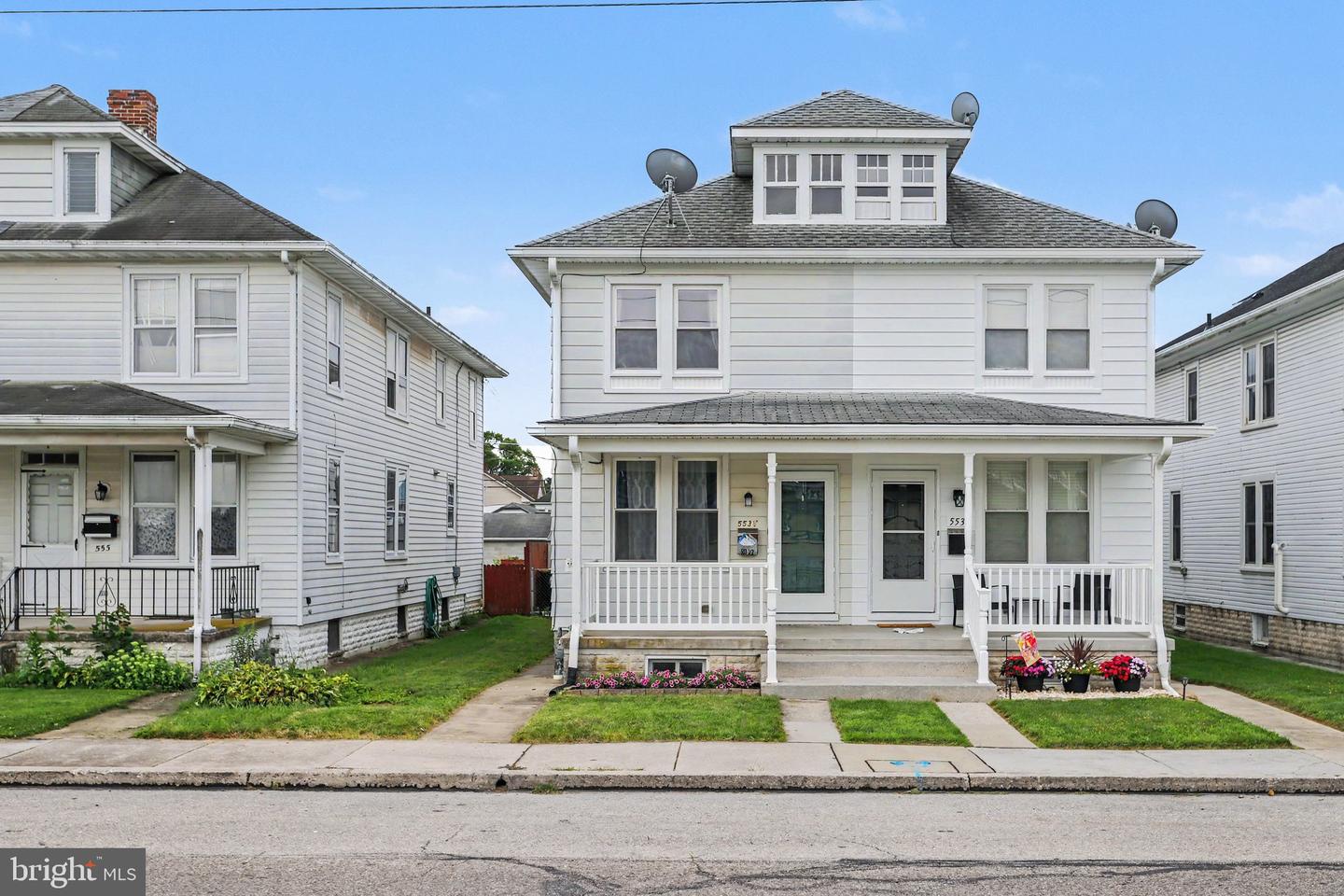 553 1/2 McAllister — photo
