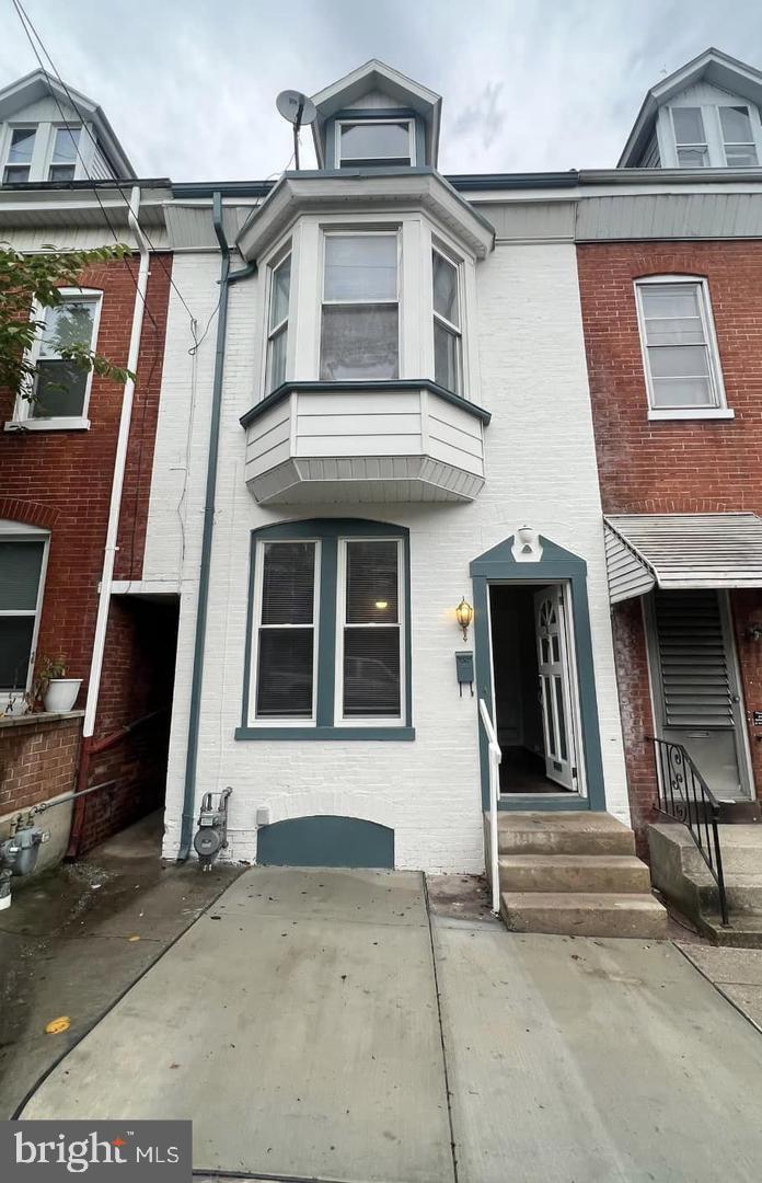 311 N Newberry St — photo