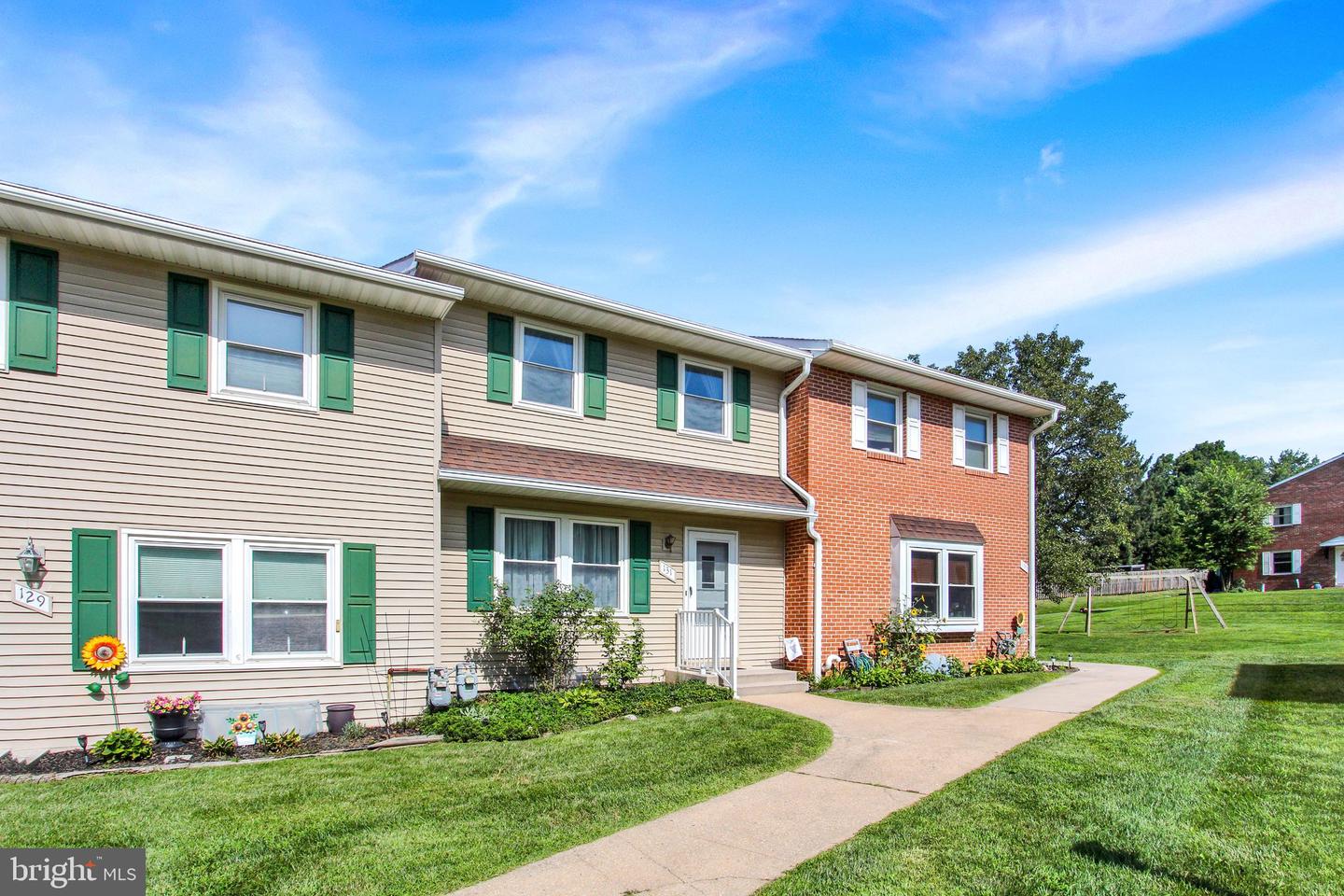 131 Fox Run Dr #131 — photo