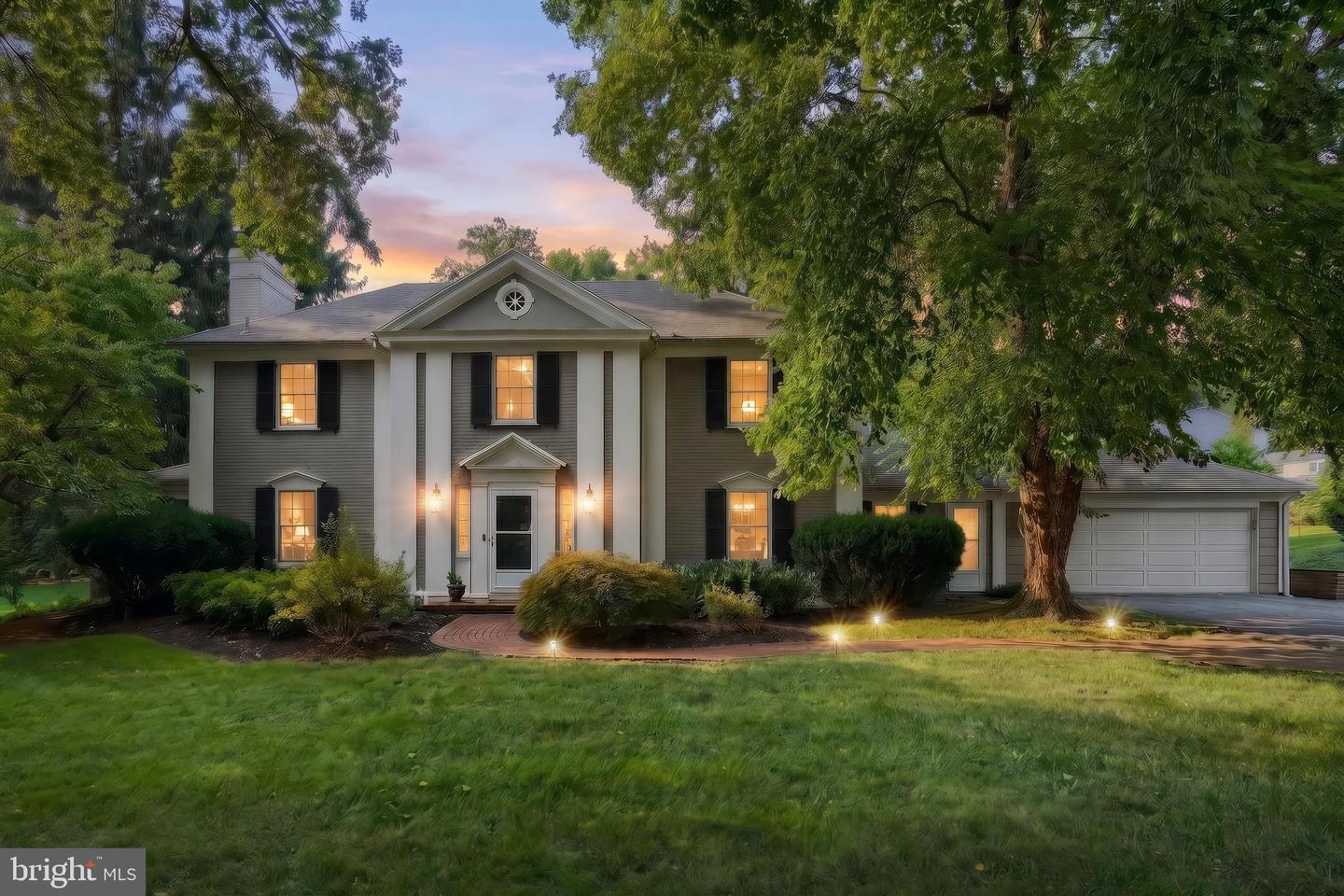 170 Edgewood Dr — photo