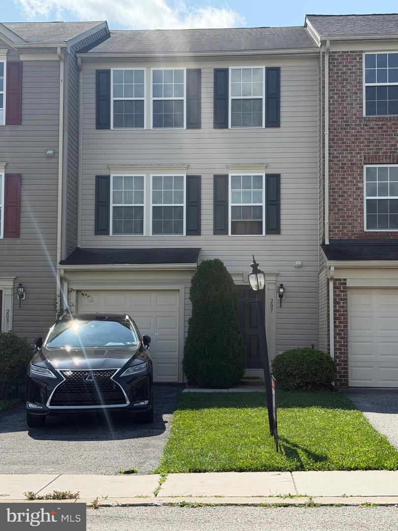 207 Ridge View Lane, Hanover, PA 17331 — photo 2