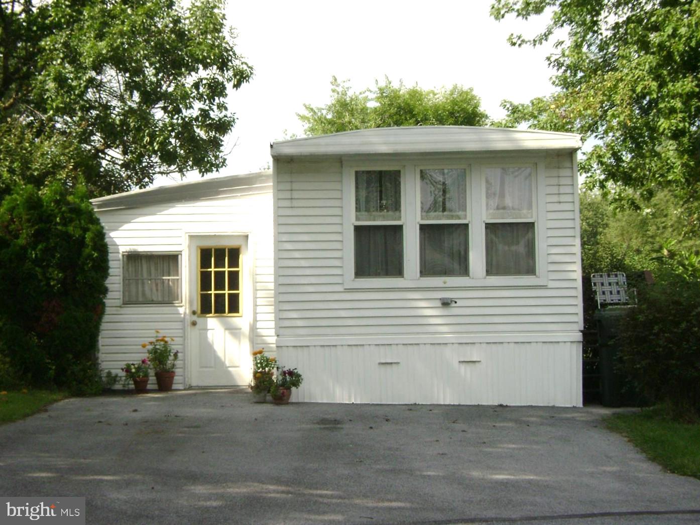512 Liberty Dr — photo