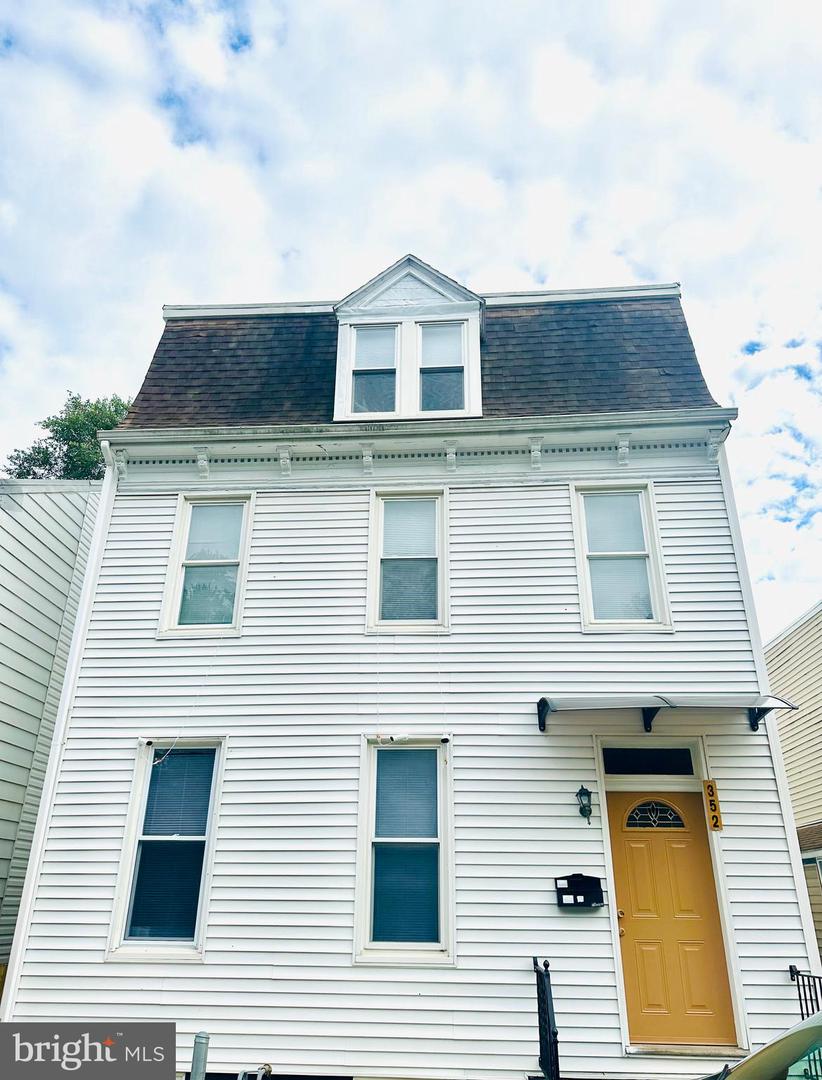 352 W Gay Ave — photo