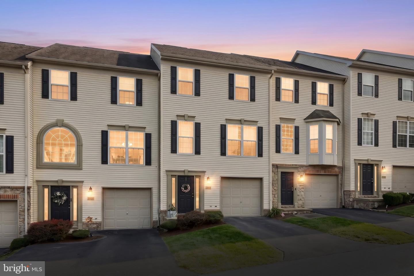 2720 Hunt Club Dr #4 — photo
