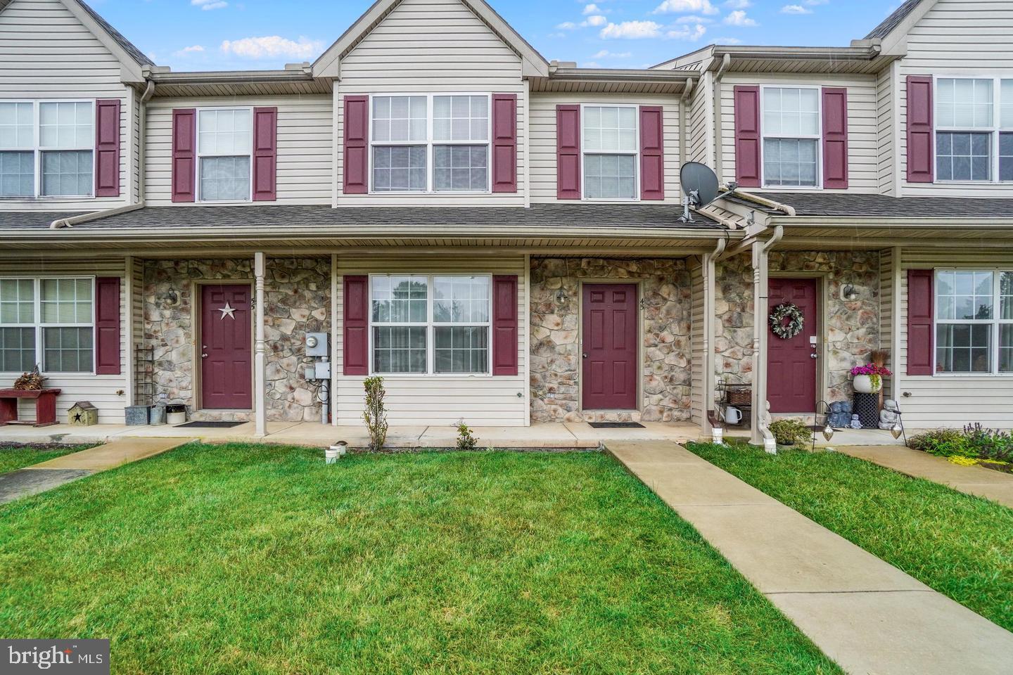 45 Yarrow Ct #F045 — photo