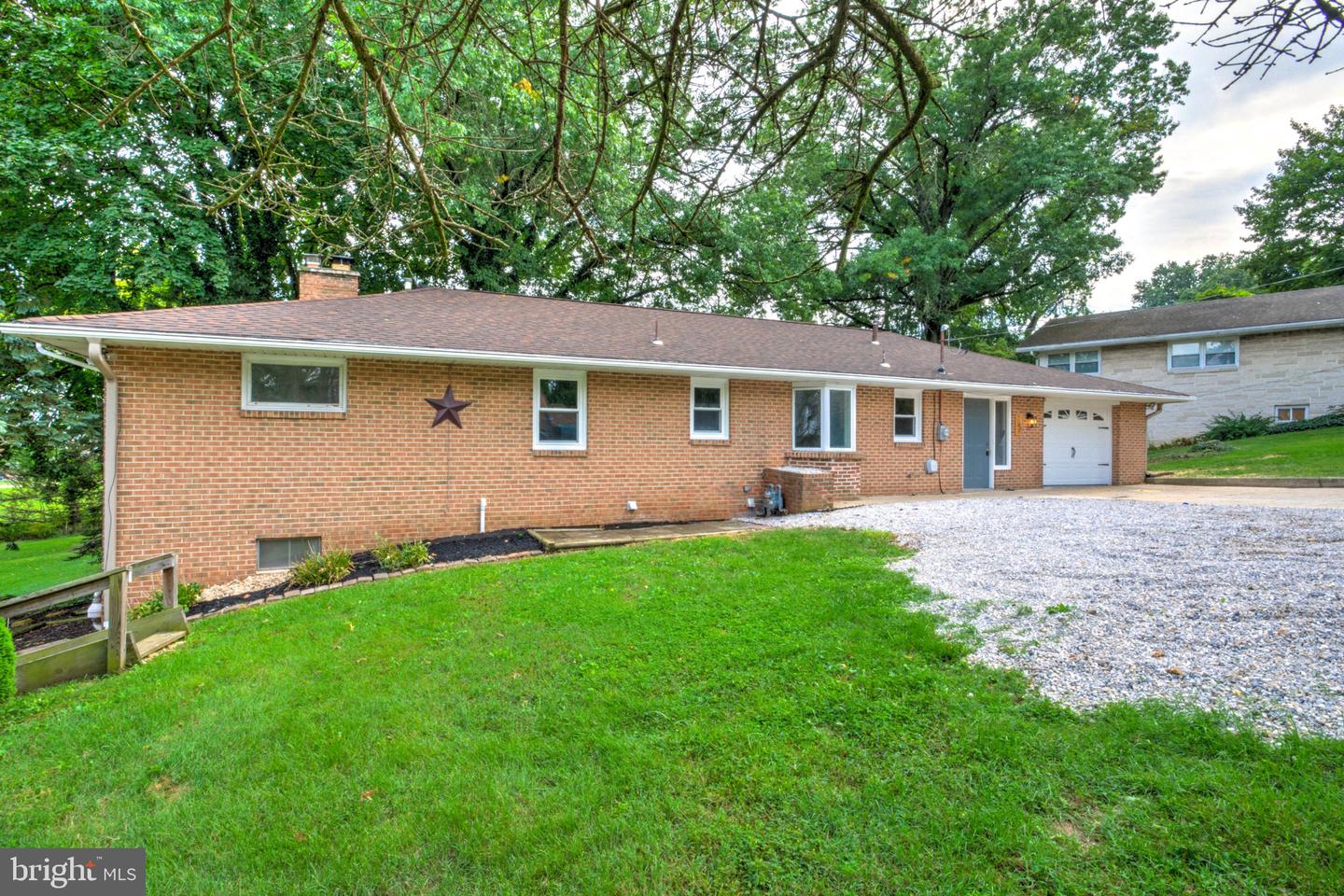 2020 Winding Rd — photo