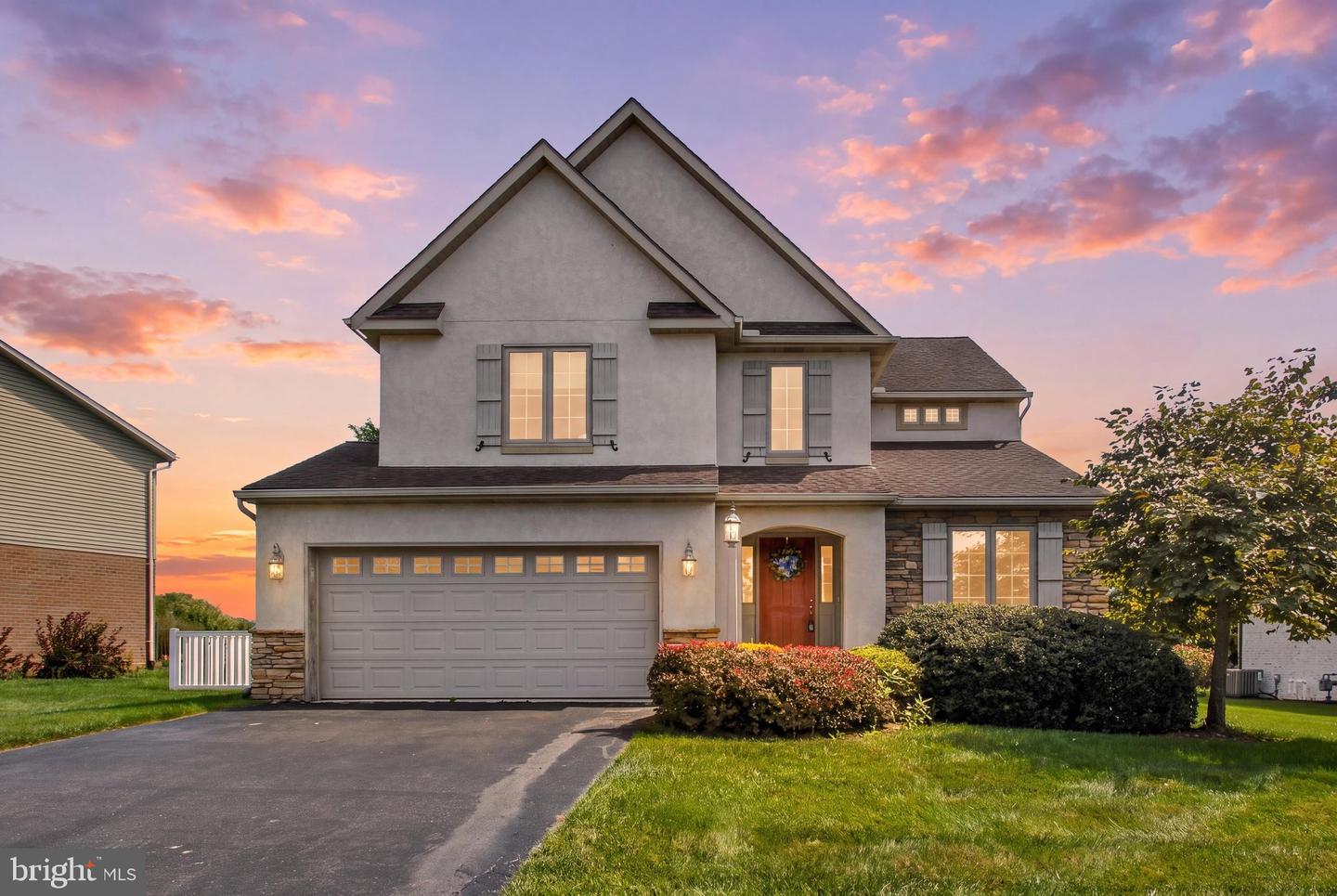 891 Solarlight Dr — photo