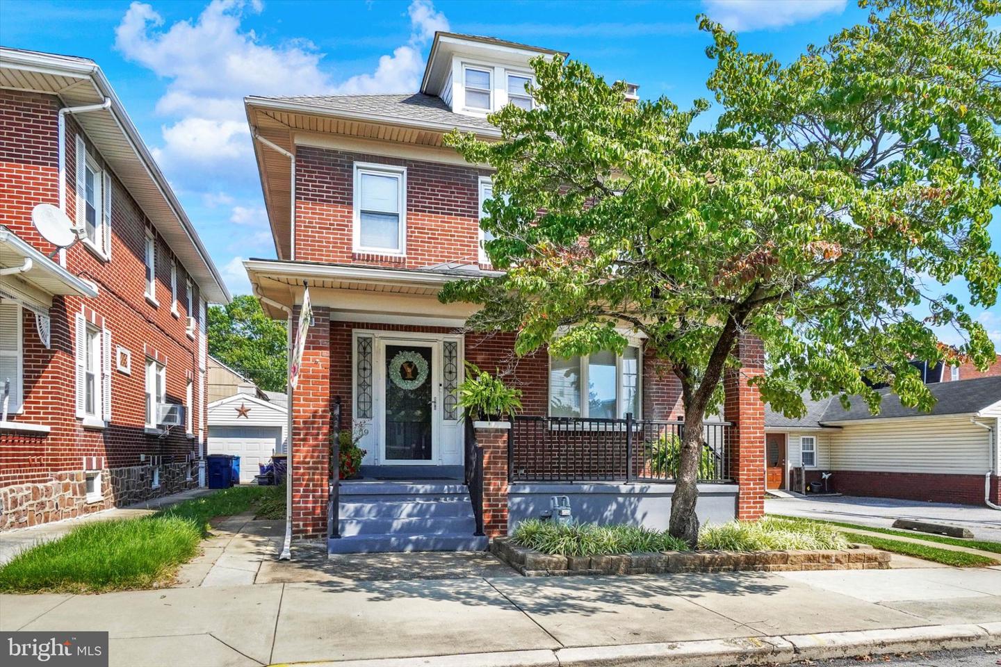 19 N Sumner — photo