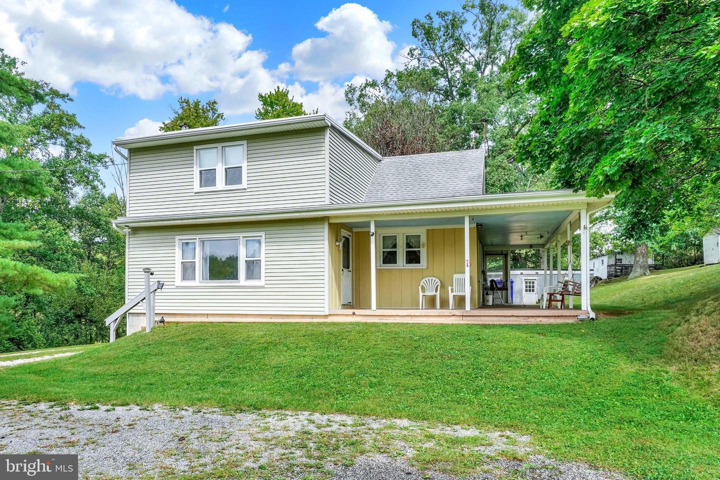 375 Cloverleaf Rd — photo