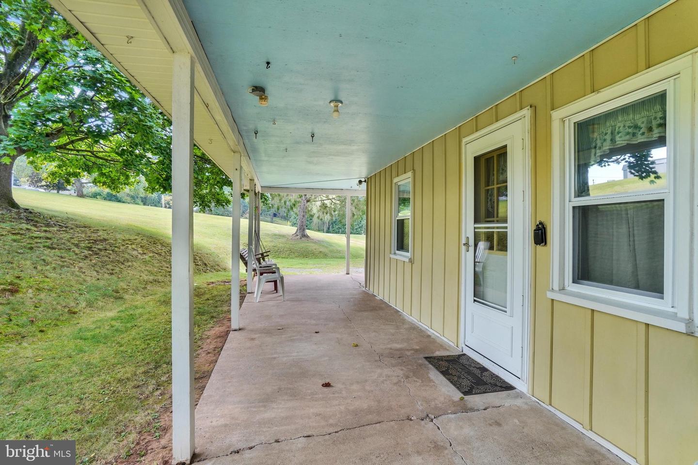 375 Cloverleaf Road, York, PA 17406 — photo 3