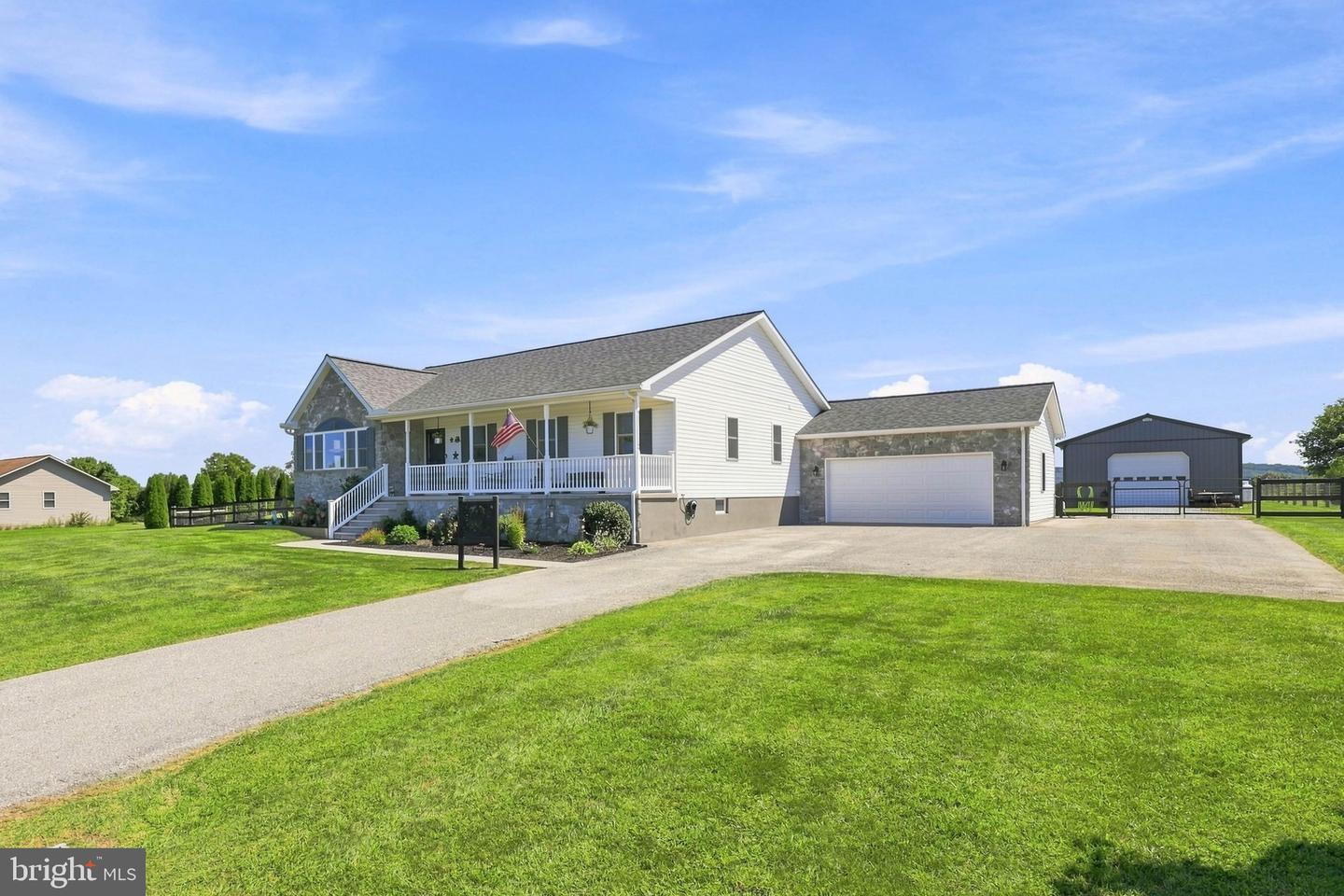 6414 SHUTT ROAD, SPRING GROVE PA 17362 — photo 2