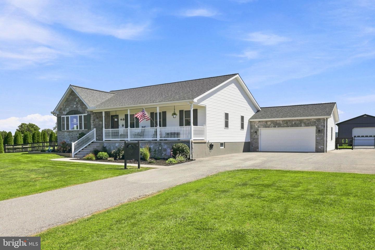 6414 SHUTT ROAD, SPRING GROVE PA 17362 — photo 3