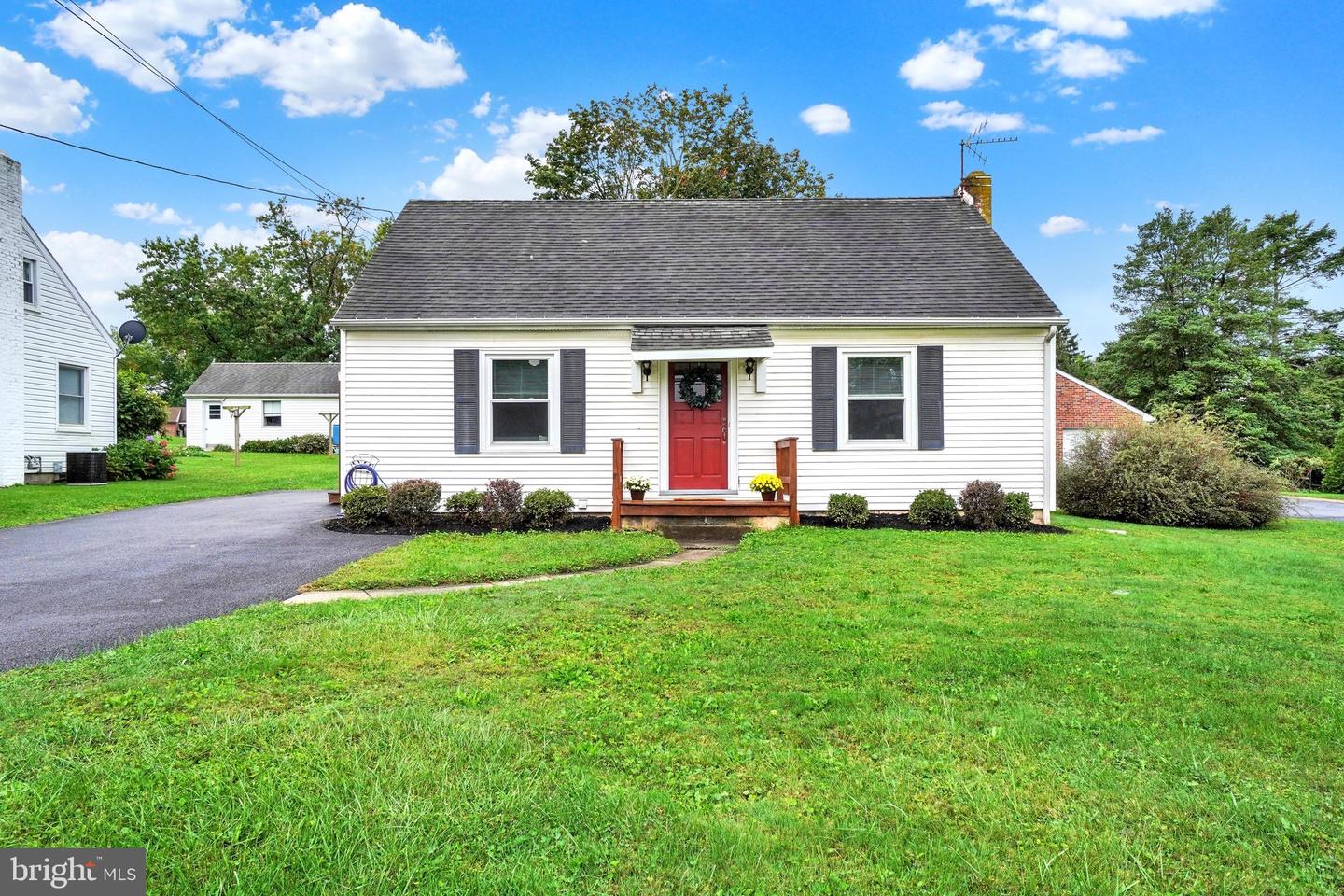 1820 Powder Mill Rd — photo