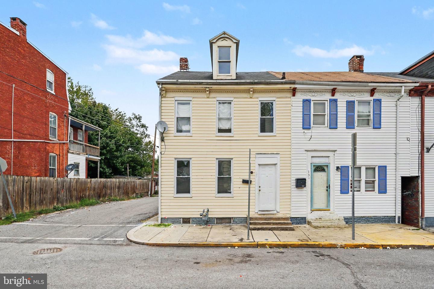 129 S Hartley St — photo