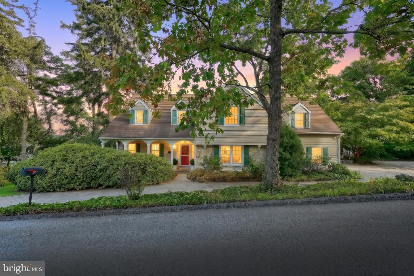 1301 Niles Ln — photo
