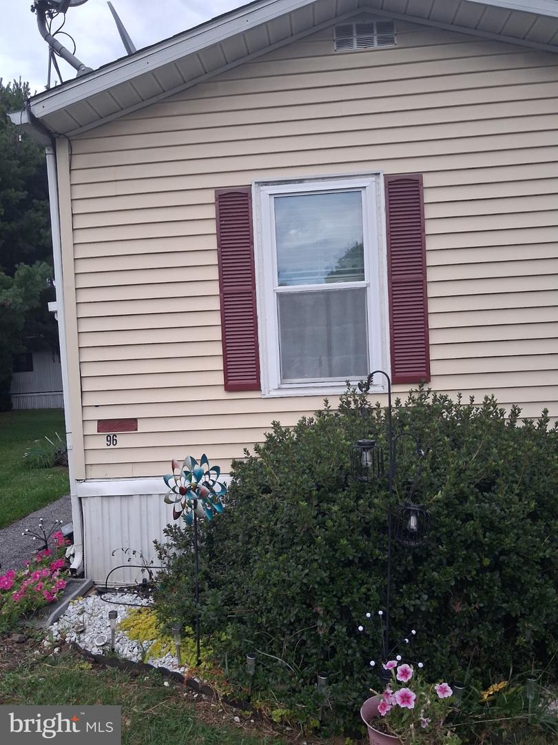 96 Maple Road, Dover, PA 17315 — photo 2