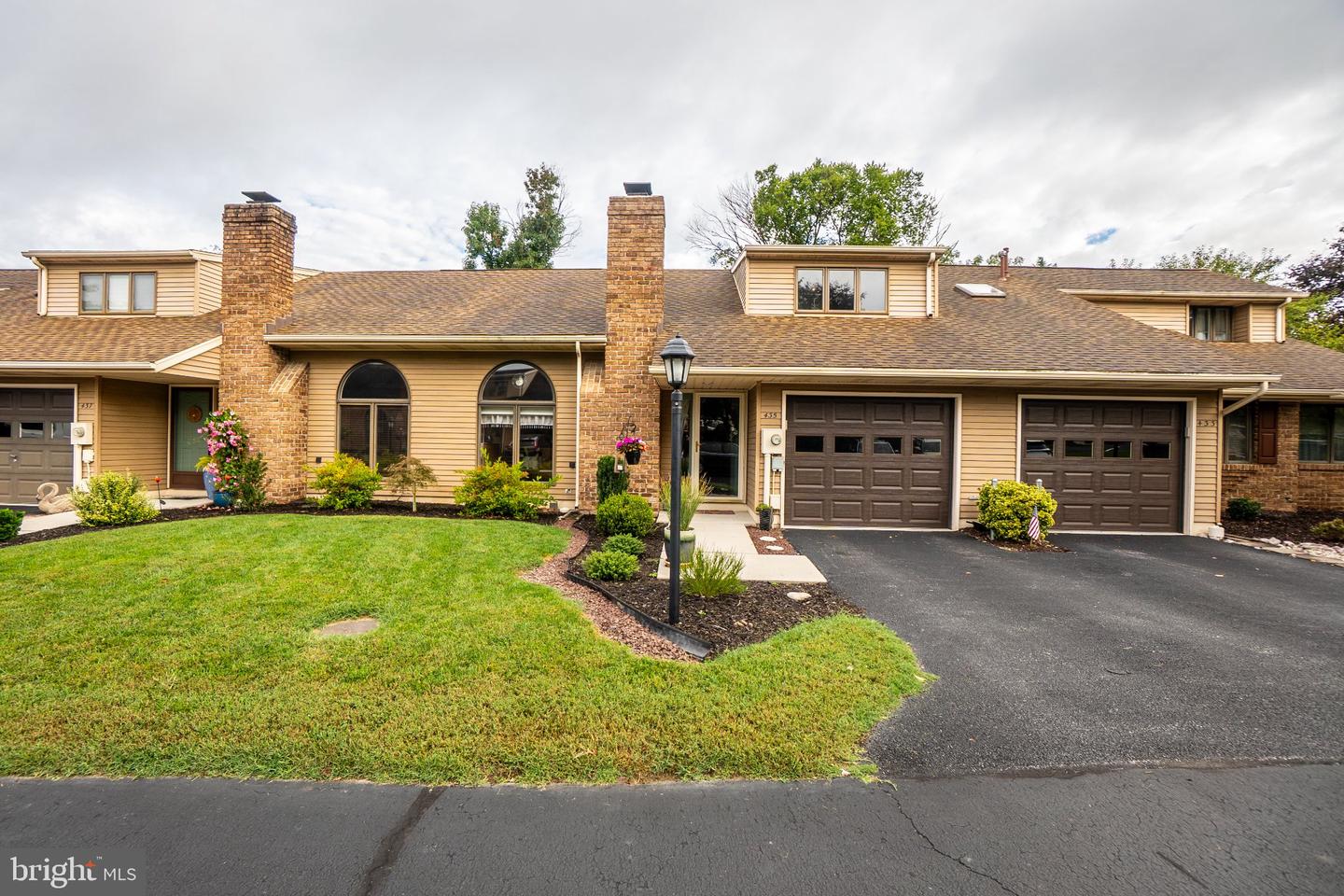 435 Deerfield Dr #435 — photo