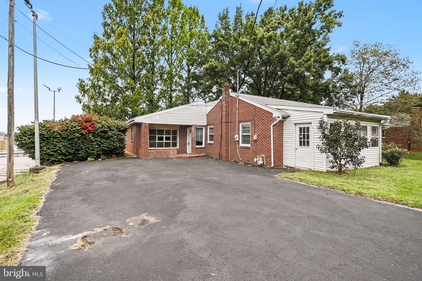 3500 Board Rd — photo