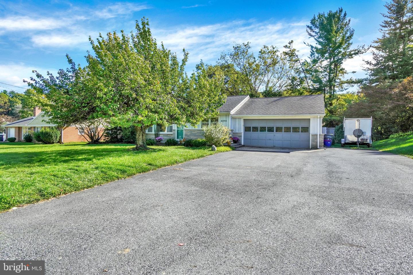 4090 Old Orchard Rd — photo