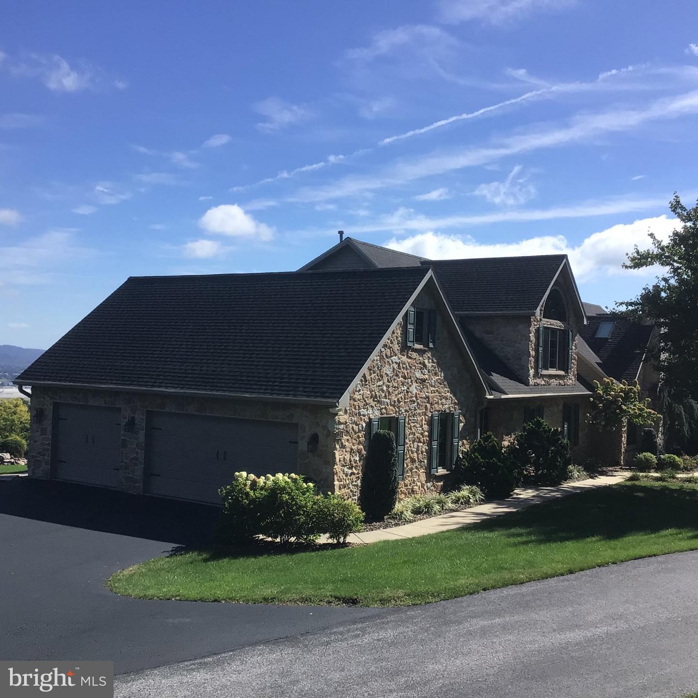 124 Mountain View Dr — photo