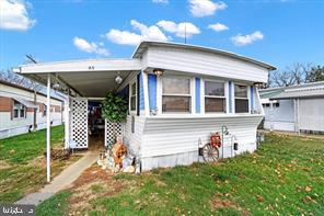 45 Lawson Ct — photo