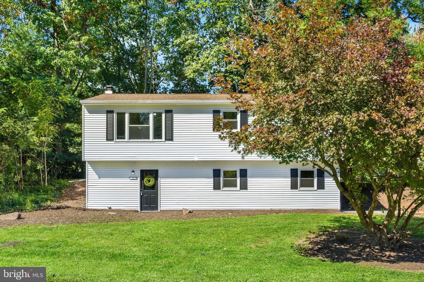 35 White Oak Ln — photo