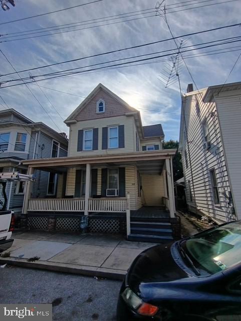 109 S Pleasant St — photo