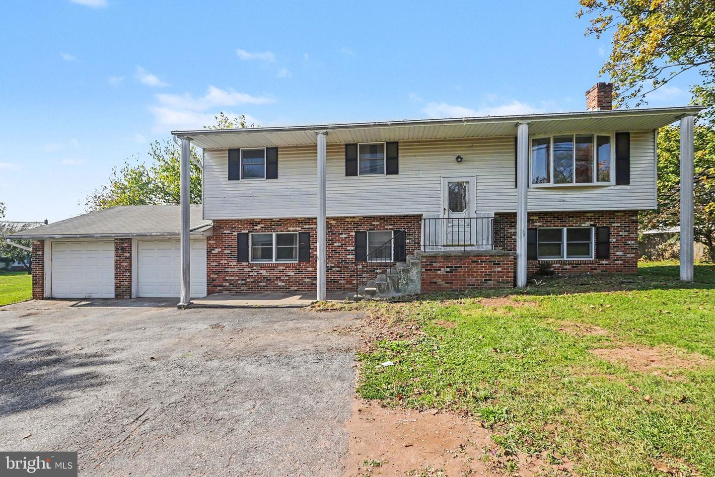 977 Lewisberry Rd — photo