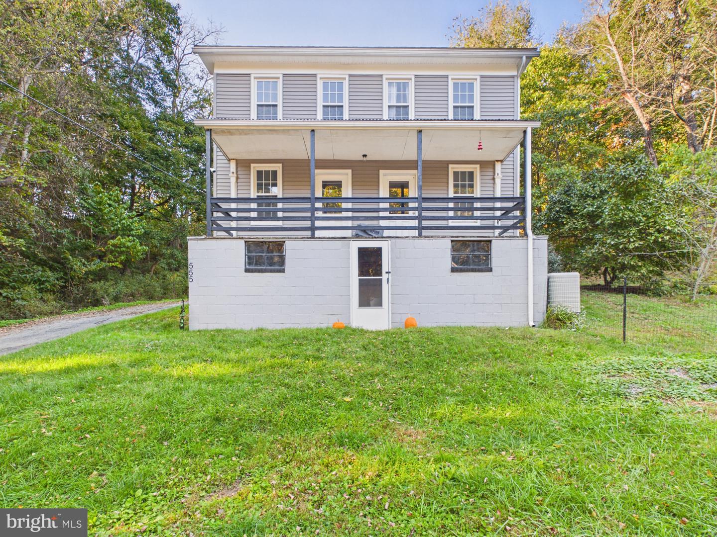 555 Bull Run Rd — photo