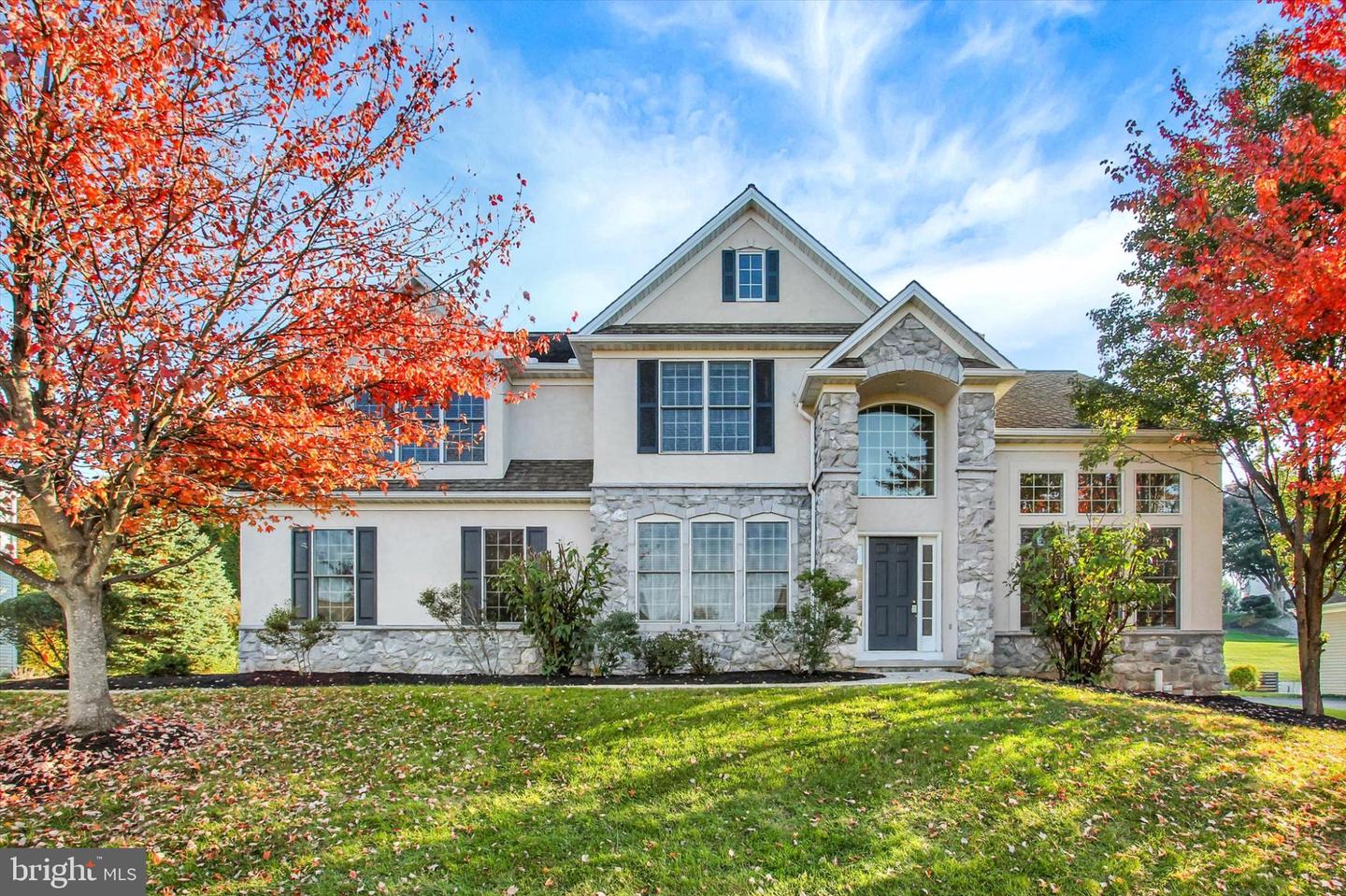 2730 Woodspring Dr — photo