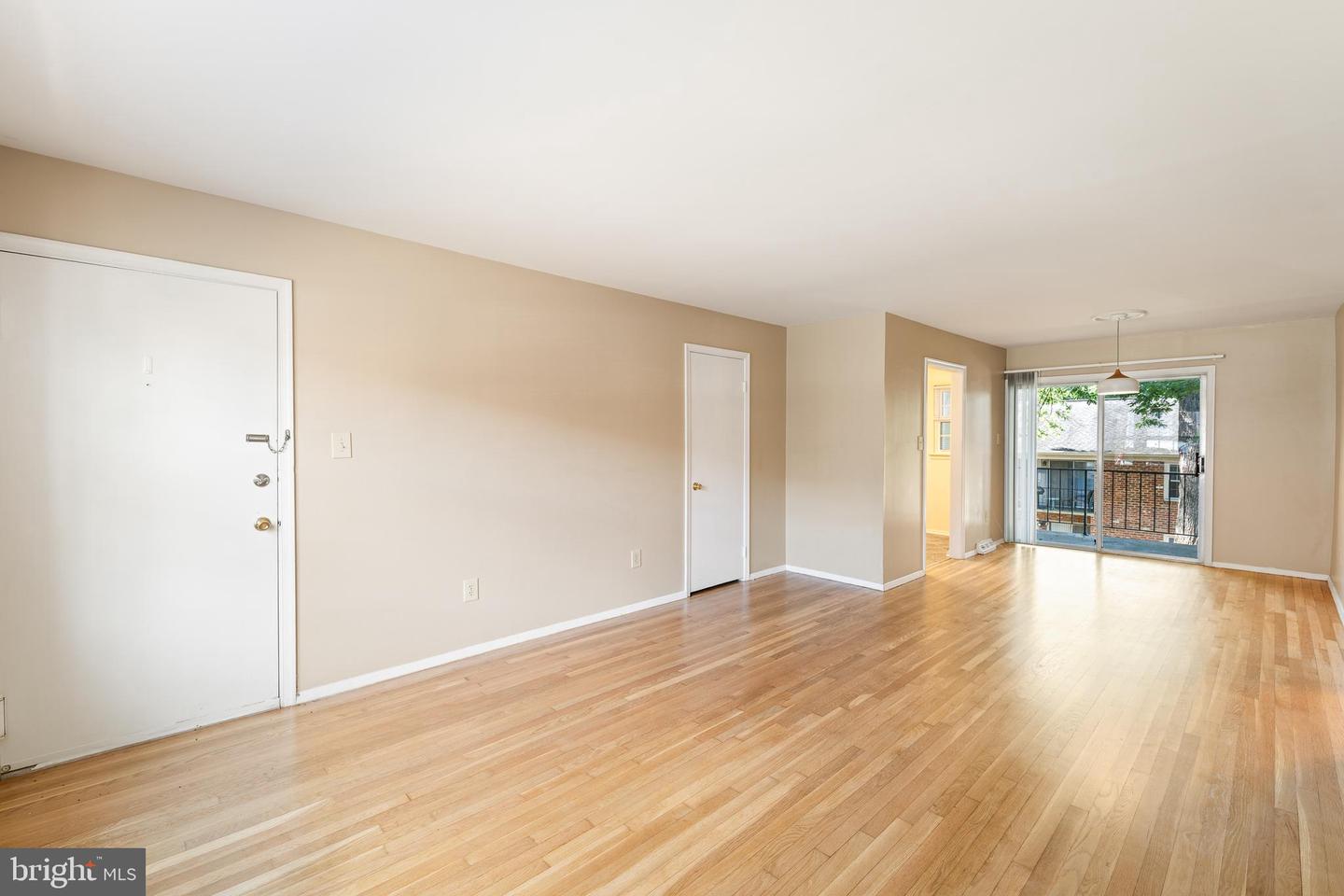 2417 Barracks Pl #1 — photo